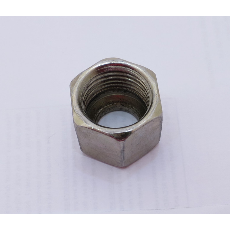 18mm NUT FOR 12mm LIGHT ST'PIP
